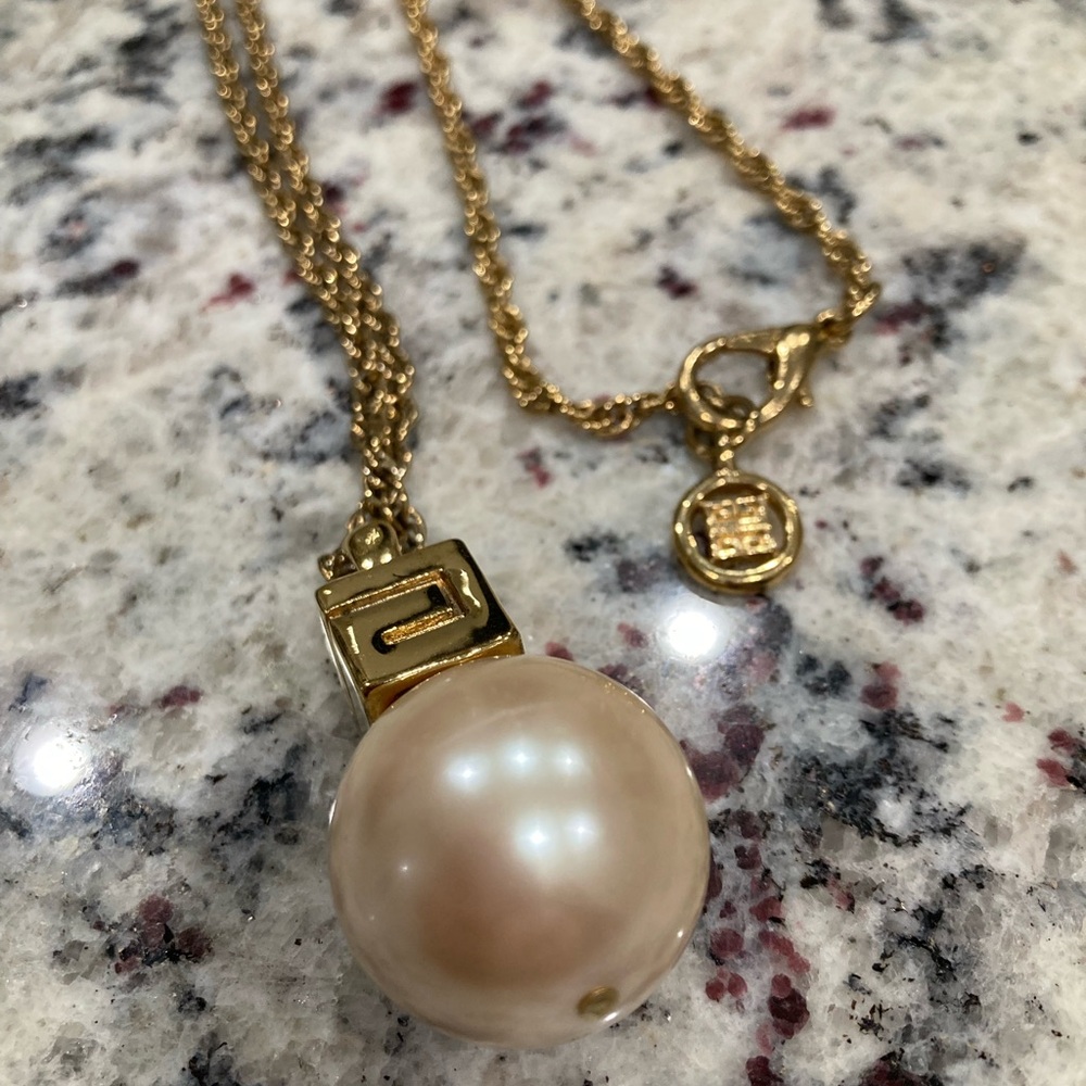 Givenchy gold tone and faux Pearl necklace